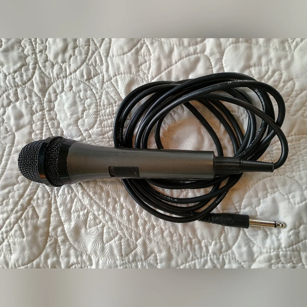 The Singing Machine, Corded Dynamic Microphone